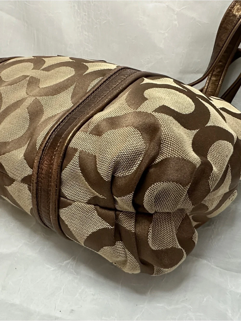 Coach tote bronze